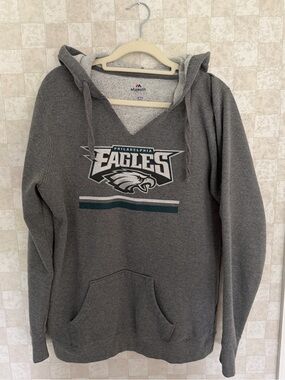 Women’s Majestic Gray Philadelphia Eagles Crewneck Hoodie Football Team